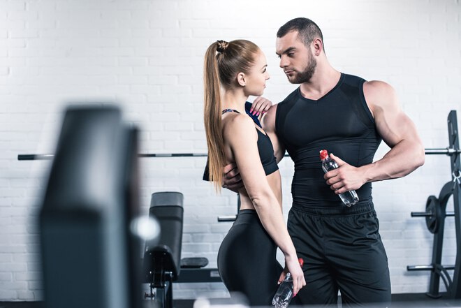 meet woman at the gym