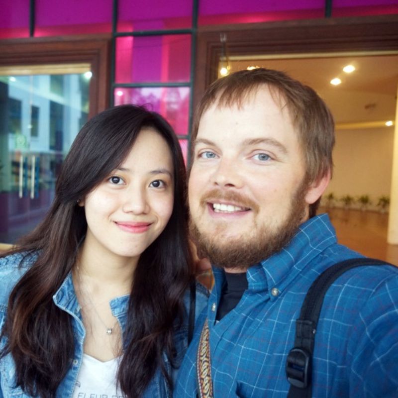 vietnamese girl with american man