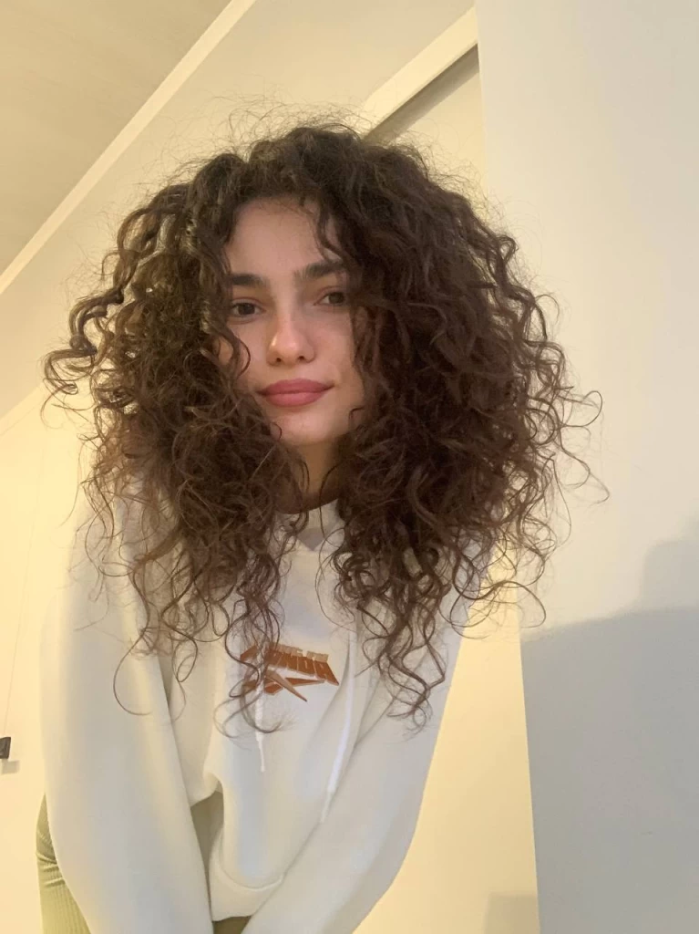 Yelyzaveta Profile image 2