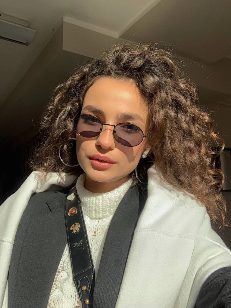 Yelyzaveta Profile image 3