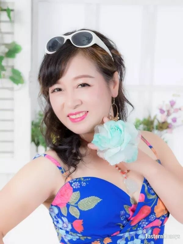 Rongzhen Profile image 5