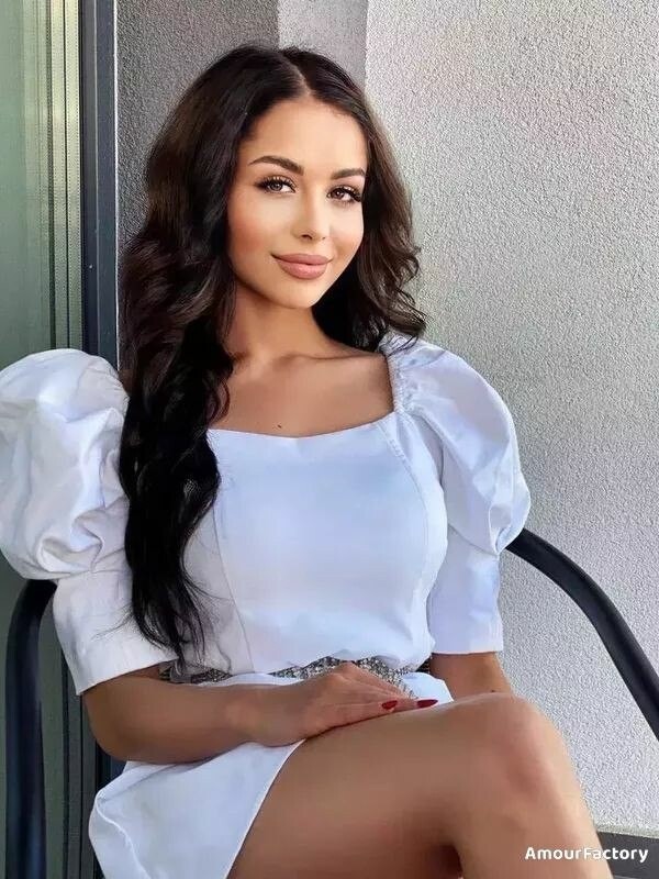 Delia Cosmina image 4
