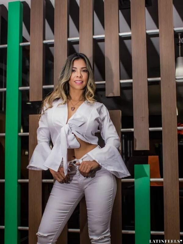 Mayerlin Profile image 1