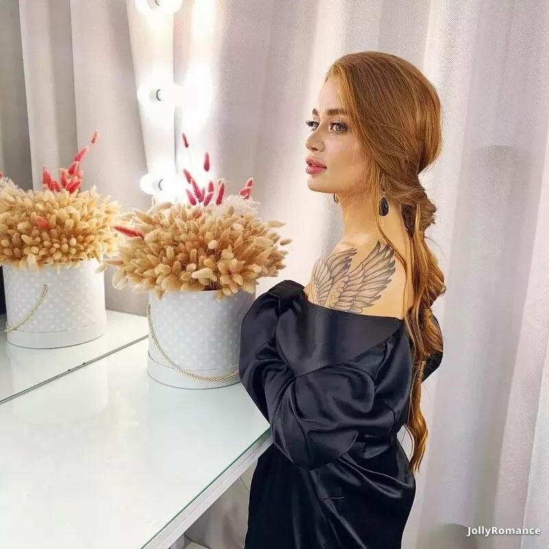 Karina Profile image 5