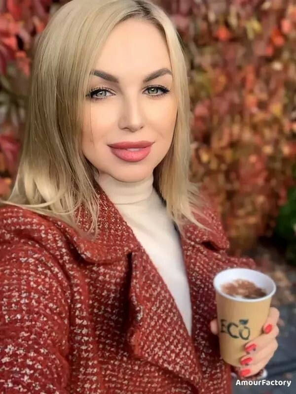 Vladislava Profile image 2