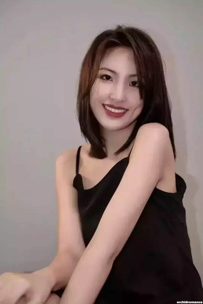 Aimme Profile image 6