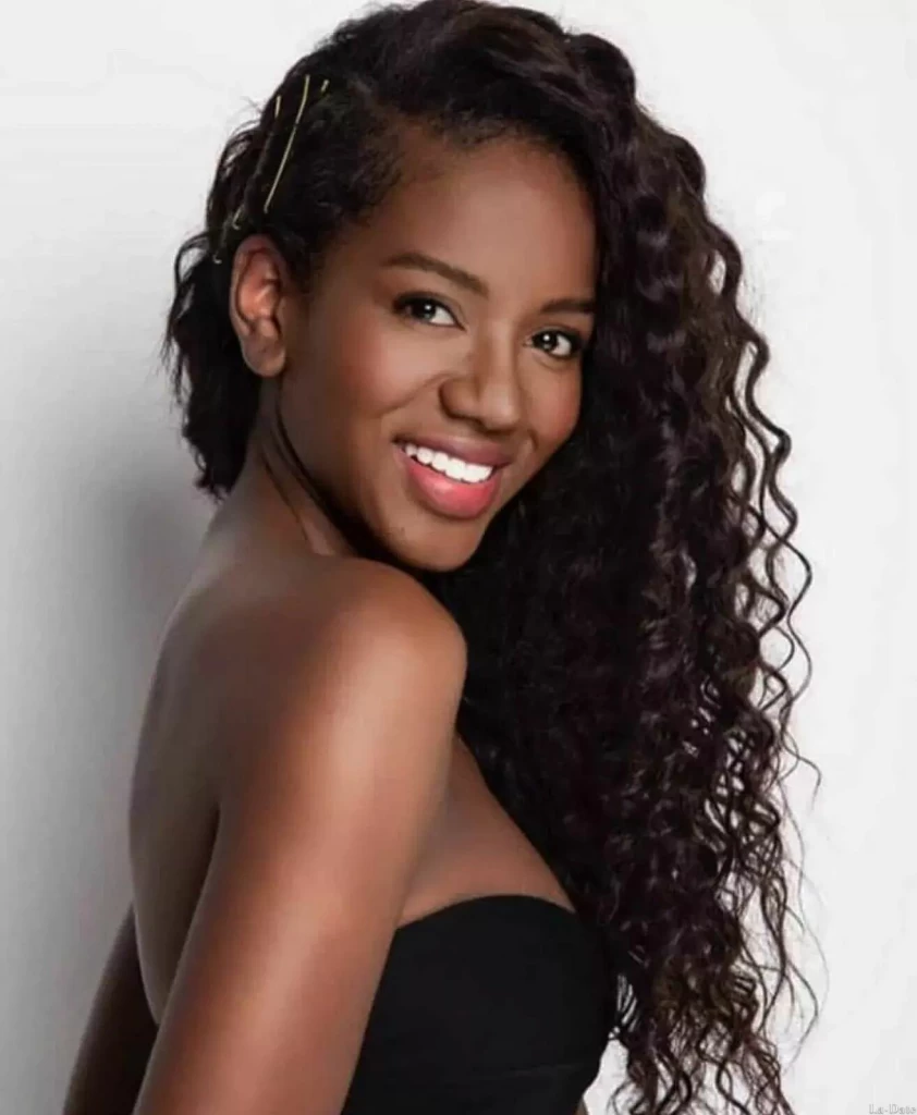 Sara Profile image 4